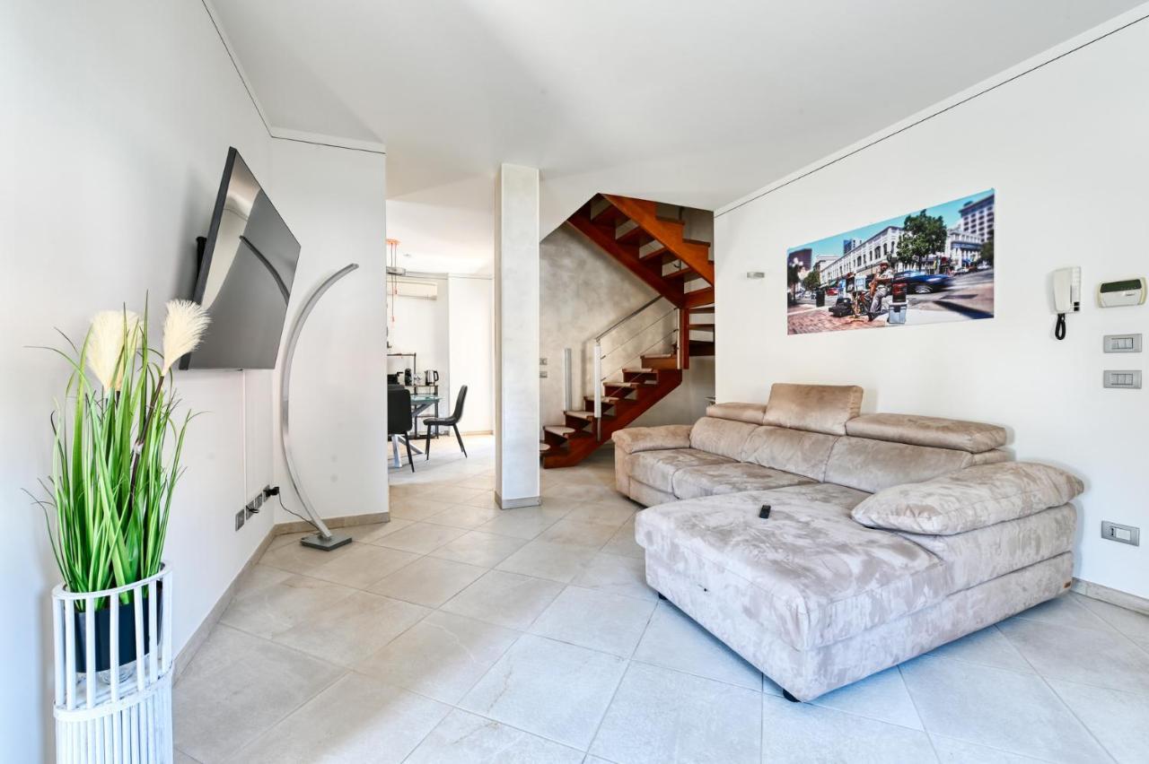 Pearl House - Sirmione Holiday - Jacuzzi Privata Εξωτερικό φωτογραφία