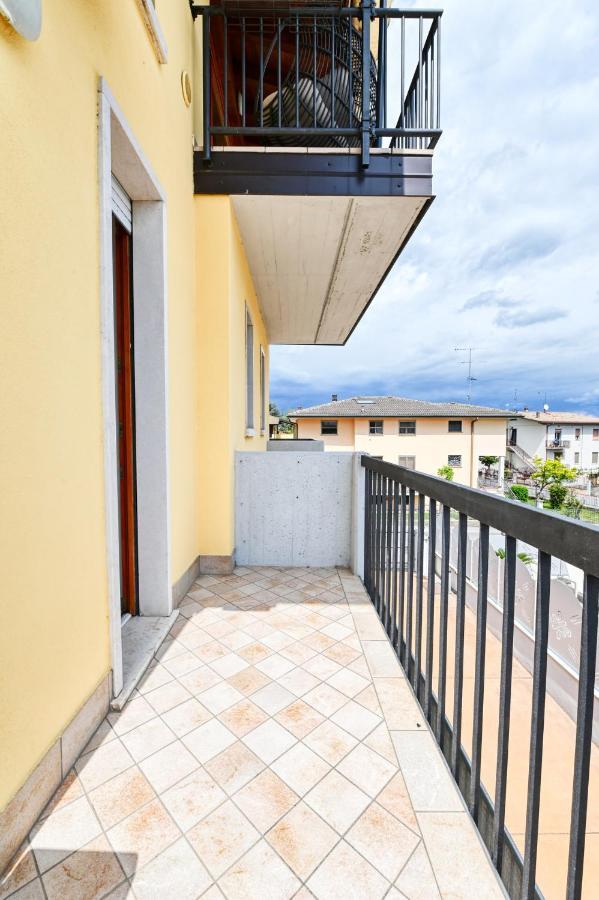 Pearl House - Sirmione Holiday - Jacuzzi Privata Εξωτερικό φωτογραφία