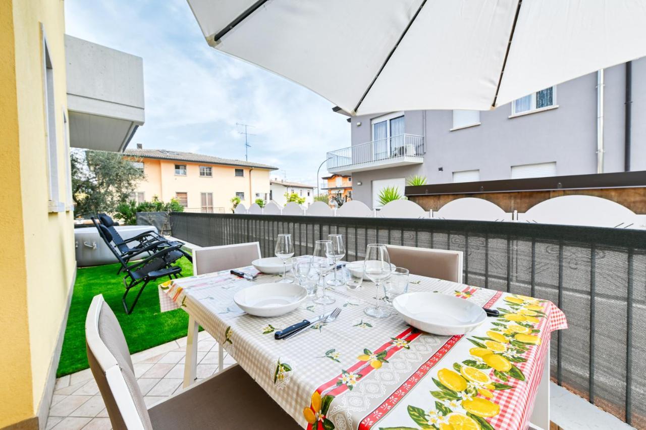 Pearl House - Sirmione Holiday - Jacuzzi Privata Εξωτερικό φωτογραφία